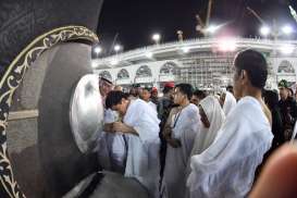 Usai Umrah dan Ziarah ke Makam Rasulullah, Jokowi Kembali ke Tanah Air