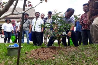 Peringatan Hari Bumi, Ini yang Disoroti oleh Anak Penggagasnya