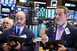 Wall Street Terbebani Aksi Trump, Diprediksi Tambah Gontai pada Perdagangan Selasa (7/5)