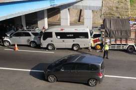 TIM JELAJAH LEBARAN JAWA-BALI 2019: Terjadi Kecelakaan Beruntun di Tol Krapyak-Jatingaleh Km9