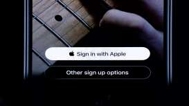 Apple Paksa Developer Tempatkan Tombol "Sign in With Apple" Paling Atas