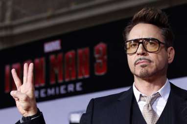 Setelah Iron Man, Robert Downey Jr. Kembali Perankan Sherlock Holmes