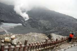 Erupsi Gunung Tangkuban Parahu, Presiden Jokowi Minta Warga Ikuti Arahan Petugas