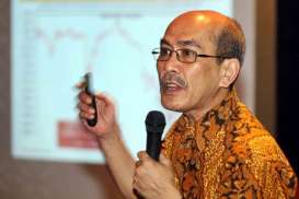 Analisis Faisal Basri Soal Daya Saing Indonesia Turun 5 Peringkat