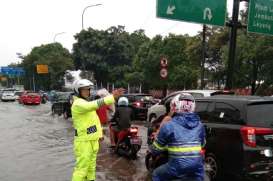Jakarta Diguyur Hujan, Pantau Lalu Lintas Sekitar Tol Dalam Kota via CCTV Ini