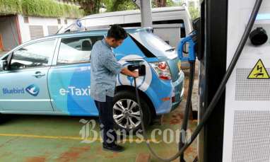 Gojek Resmi Jadi Pemegang Saham Blue Bird (BIRD)