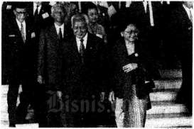Historia Bisnis : Saat Menteri Orde Baru Bantah Indonesia Negara Terkorup