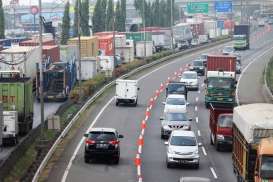 Ratusan Kendaraan di Tol JORR S Masih Langgar Aturan PSBB