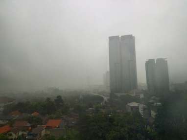 Hari Ini, Cuaca DKI Jakarta Berawan, Siang Hari Hujan Ringan