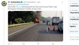Mobil Terbakar di Tol Kalimalang Km 48, Arah ke Rorotan Tersendat