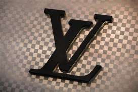 Akhirnya, Bos Louis Vuitton Resmi Akuisisi Tiffany & Co. 
