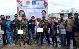 Masyarakat Belitung Timur Respons Positif Program Padat Karya Penanaman Mangrove 
