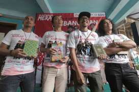 PROTOKOL KESEHATAN : Personel Slank Turut Mengampanyekan 3M