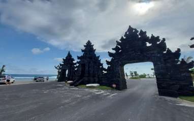 Pantai Melasti, Surga di Selatan Bali