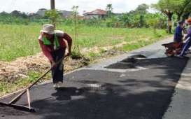 Polytama Kembali Bangun Jalan Aspal Polymer dari Sampah Plastik