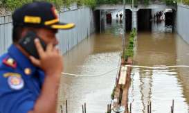 INFO BANJIR JAKARTA: Pukul 00.00 WIB Pintu Air Pasar Ikan Siaga 3