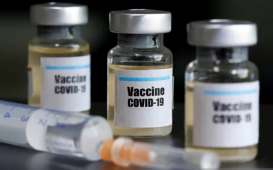 Lansia di Meksiko Rela Antri Sebelum Fajar Demi Dapat Vaksin Covid-19 