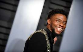 Penuh Haru, Chadwick Boseman Raih Penghargaan Aktor Terbaik di Golden Globe