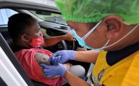 Pengemudi Angkutan Umum di Bali Mulai Memperoleh Vaksin Covid-19