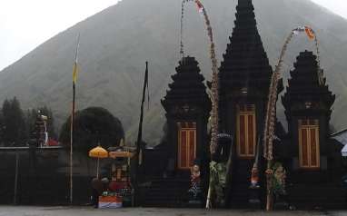 Wisata Gunung Bromo Tutup Sementara di Hari Yadnya Kasada