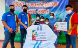 Pebisnis Properti Bantu Sembako & Alat Sekolah untuk Anak NTT