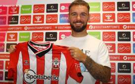 Southampton Boyong Striker Adam Armstrong dari Blackburn Rovers