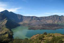 Kembali Dibuka 16 Maret 2022, Ini Syarat Pendakian Gunung Rinjani