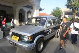 Mobil Bekas Milik Jokowi Dilelang Rp300 Juta, Berminat Beli?