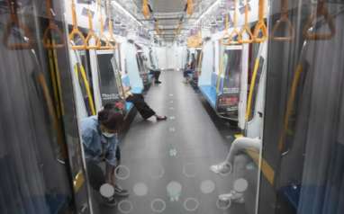 Angkutan Feeder Dongkrak Penumpang MRT Jakarta