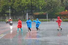 Cuaca Hari Ini, Jakarta Potensi Hujan Disertai Kilat dan Angin Kencang