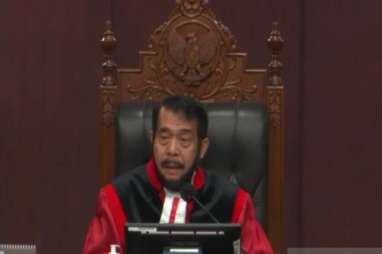 PEMILIHAN KETUA: Anwar Usman Pimpin MK Lagi