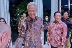 Survei SMRC: Ganjar Untung jika Kinerja Jokowi Bagus