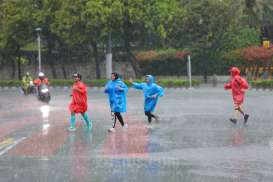 Cuaca Jakarta 28 Maret: Hujan Guyur Ibu Kota pada Siang Hari