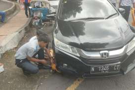 Awas, Mobil Parkir Ngawur di Malang Bakal Digembok