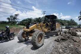 Jelang Lebaran, Pemprov Riau Perbaiki Jalan Lintas Kampar-Rohul