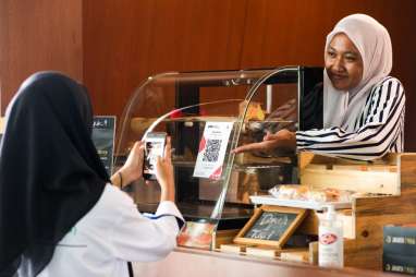 Resmi Diimplementasikan, Ini Daftar Bank yang  Layani Transaksi QRIS di Malaysia