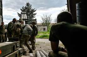 Pasukan Ukraina Bombardir Desa Perbatasan