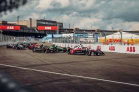 Hasil Formula E Jakarta 2023: Eks Pembalap F1 Pascal Wehrlein Jadi Juara