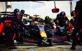 F1: Mercedes Kuasai Podium di Spanyol, Red Bull Mulai Waspada