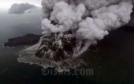 Anak Krakatau Erupsi Pagi Ini, Muntahkan Abu Vulkanik 2.000 Meter