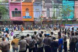 Tak Terima Tempat Berdagang Digusur, Ratusan PKL di Pasar 16 Ilir Gelar Unjuk Rasa