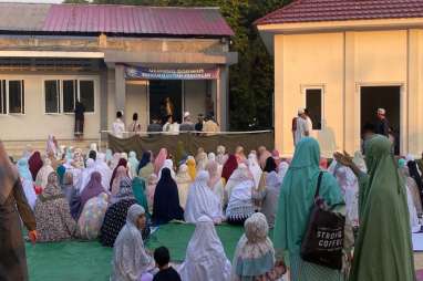Tata Cara Salat Iduladha Sendirian di Rumah dan Niatnya