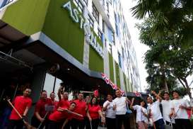 Aston Inn Pandanaran Semarang Bersihkan Kawasan Sekitar Hotel