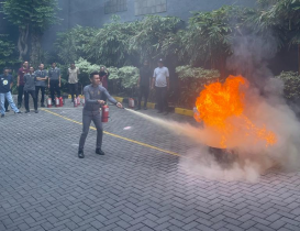 Karyawan Gets Hotel Semarang Belajar Tangani Kebakaran