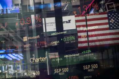 Wall Street Turun, Obligasi AS Kembali Melonjak