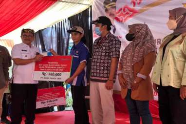 2.545 Buruh Pabrik Rokok di Kabupaten Cirebon Diguyur BLT DBHCHT