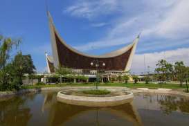 Pertama di Indonesia, Masjid Raya Sumbar Jadi Kawasan Halal Lifestyle
