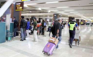 Penumpang Bandara Hasanuddin Mulai Melonjak Jelang Nataru