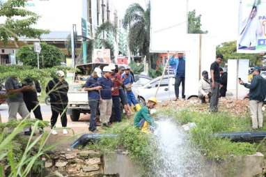 Warga Batam Resah Kualitas Air Turun, SPAM Batam Lakukan Flushing Pipa Air