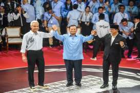 Debat Capres Ketiga Berakhir Tanpa Jabat Tangan, ini Penjelasan Versi Prabowo dan Anies